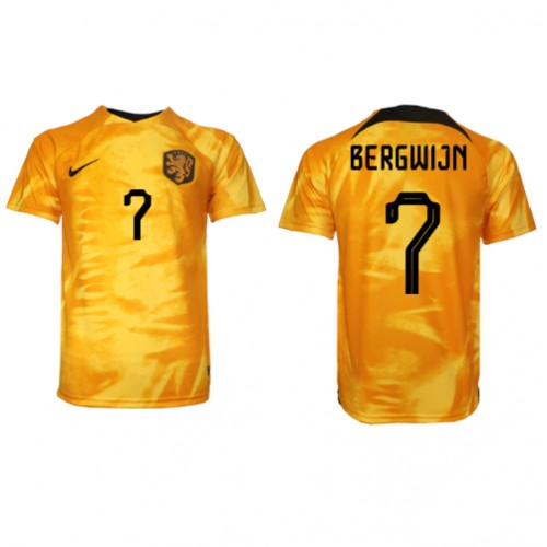 Netherlands Steven Bergwijn #7 Replica Home Stadium Shirt World Cup 2022 Short Sleeve